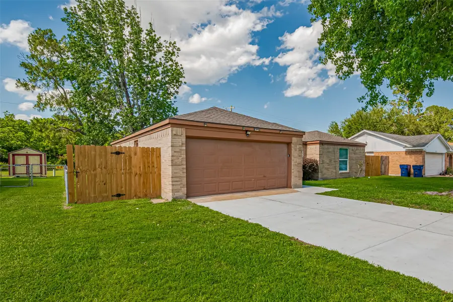 7926 Jonquil Drive, Texas City, TX 77591 - #2