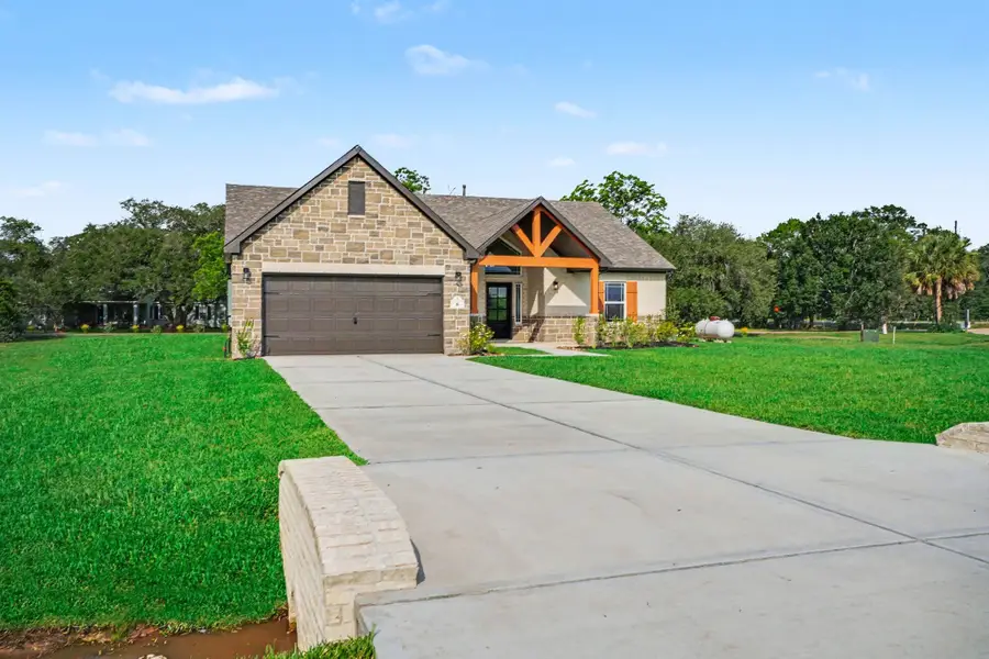 6 Cattle Dr, Bay City, TX 77414 - #3