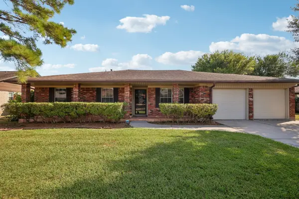 10422 Rocky Hollow Road, La Porte, TX 77571
