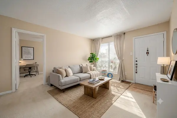 8100 Creekbend Drive #146, Houston, TX 77071