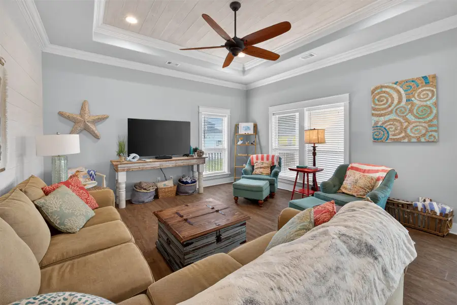 844 Eastview, Crystal Beach, TX 77650 - #3