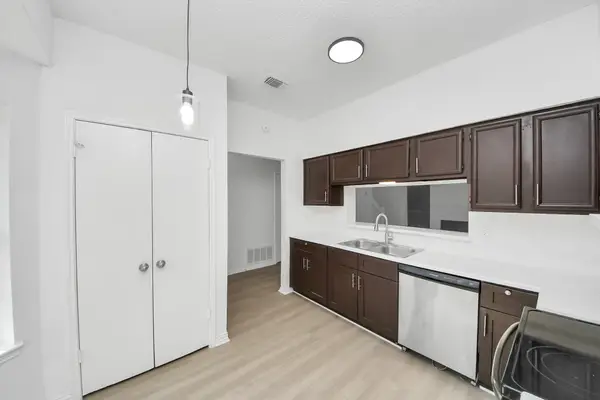 12500 Brookglade Circle #176, Houston, TX 77099