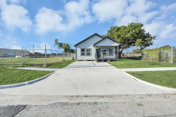 8215 La Porte Road, Houston, TX 77012
