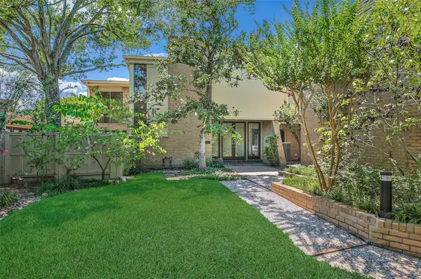 15607 Memorial Drive, Houston, TX 77079