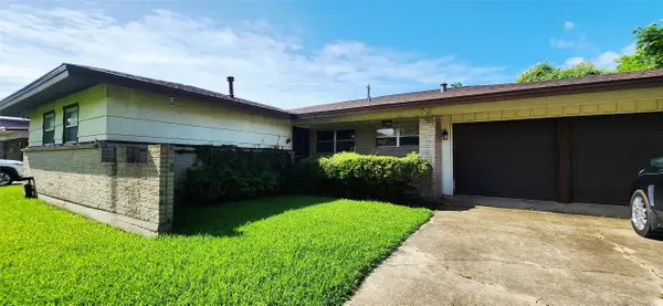1735 W 10th Street, Freeport, TX 77541