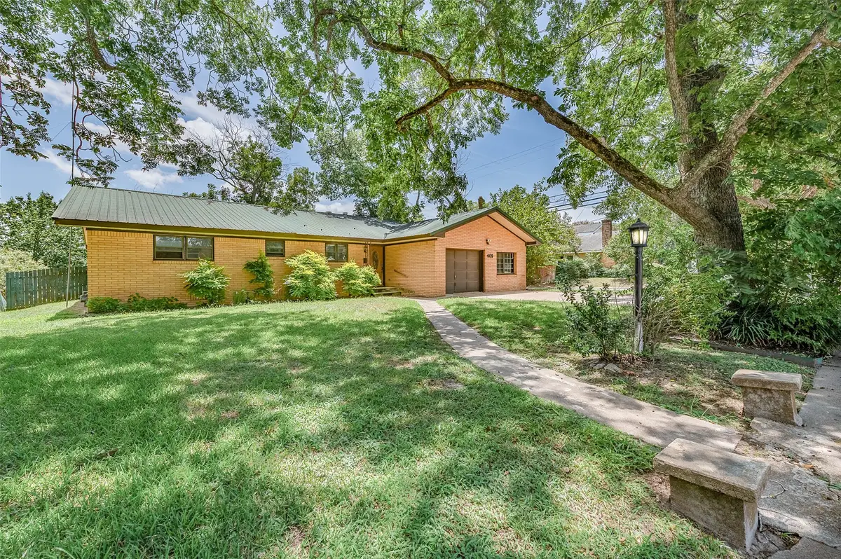 409 W Buffalo Street, Caldwell, TX 77836 - #1