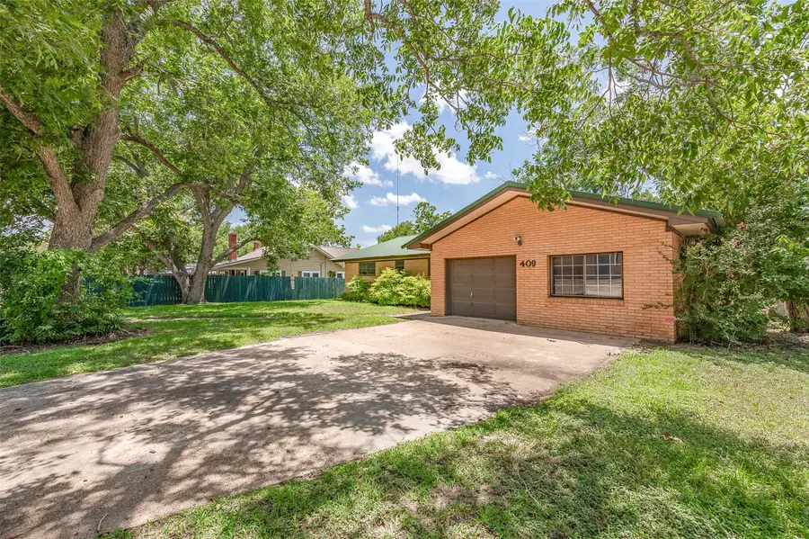 409 W Buffalo Street, Caldwell, TX 77836 - #3