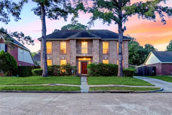 10615 Vandercroft Court, Houston, TX 77070