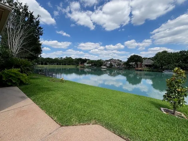 402 Bay Bridge Drive, Sugar Land, TX 77478 - #2