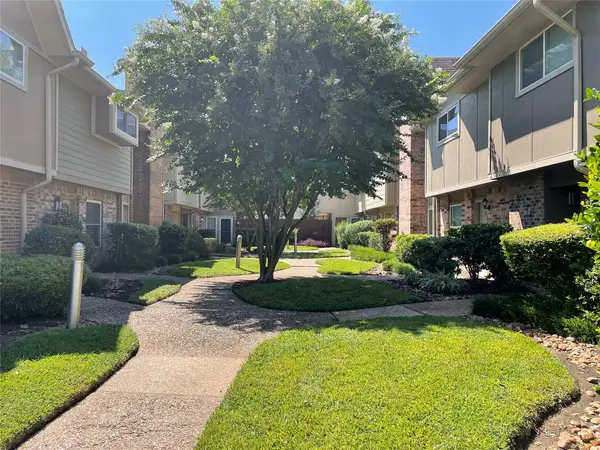 2517 Bering Drive #9, Houston, TX 77057