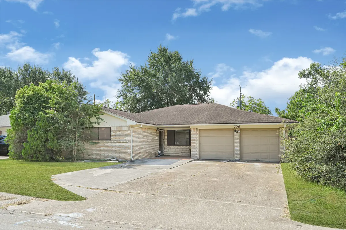709 Queens Road, Pasadena, TX 77502 - #1