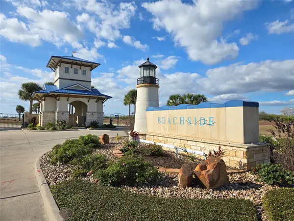 3345 Bay Point Drive, Palacios, TX 77465
