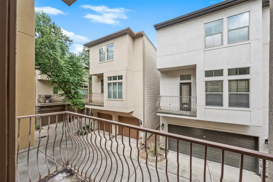 562 Bomar St Street, Houston, TX 77006 - #2
