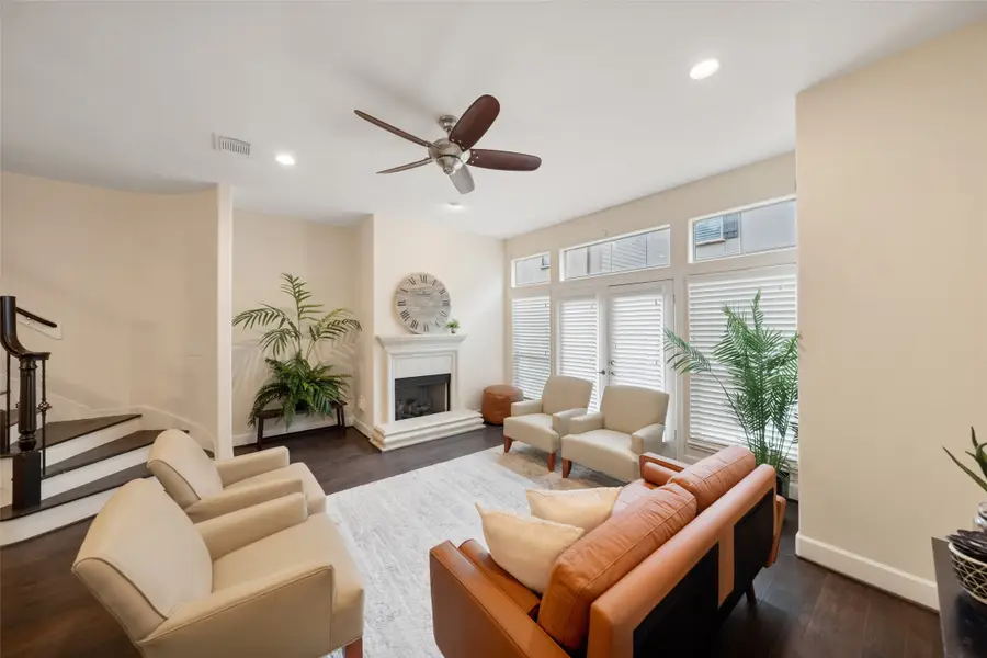 562 Bomar St Street, Houston, TX 77006 - #3