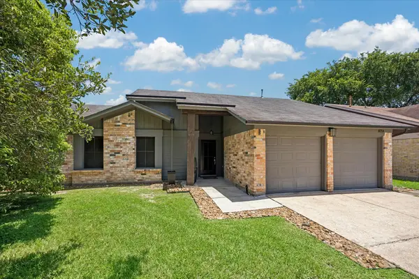 8714 Parkcrest Forest Drive, Houston, TX 77088