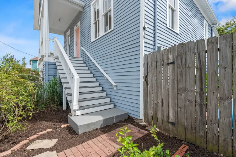 2121 Ursuline Street, Galveston, TX 77550 - #2