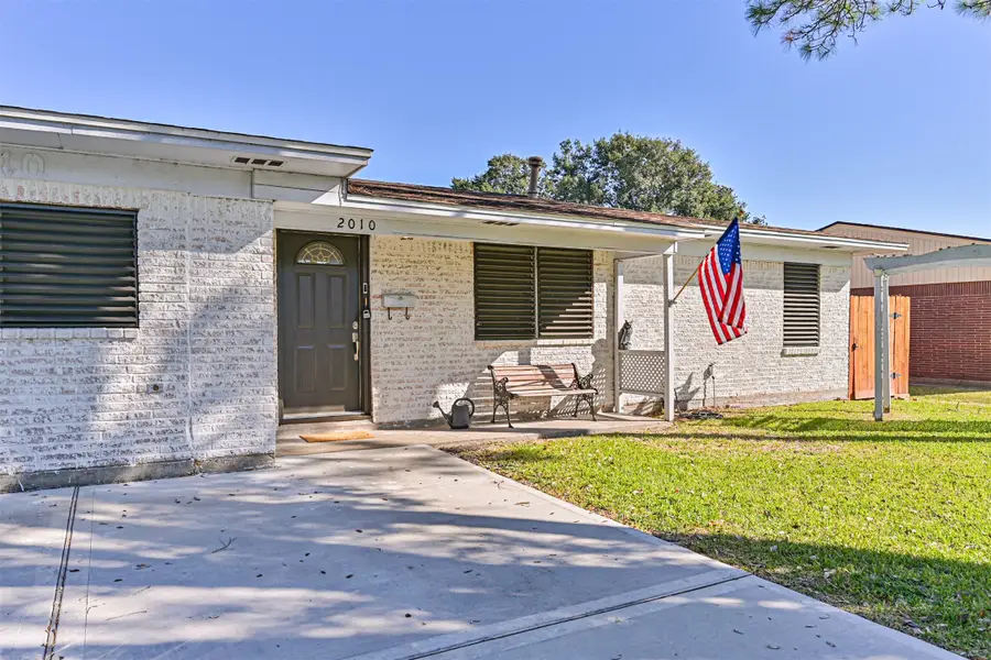 2010 15th Avenue N, Texas City, TX 77590 - Image #2