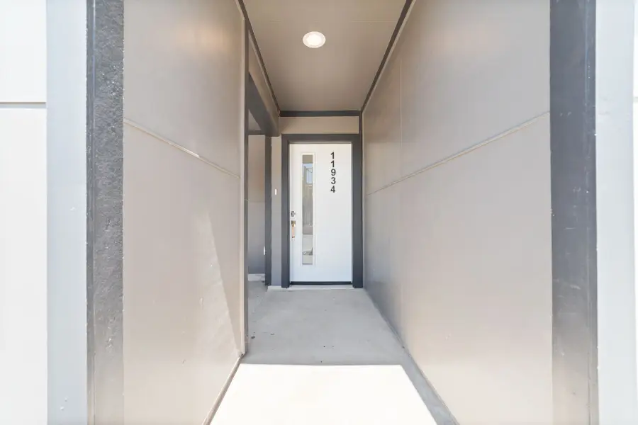 11096 N Hoa Sen Circle, Houston, TX 77072 - Image #2