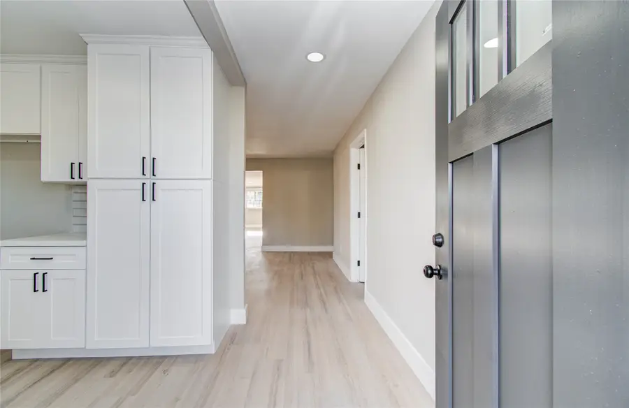 7918 Bayside Drive, Beach City, TX 77523 - Image #3