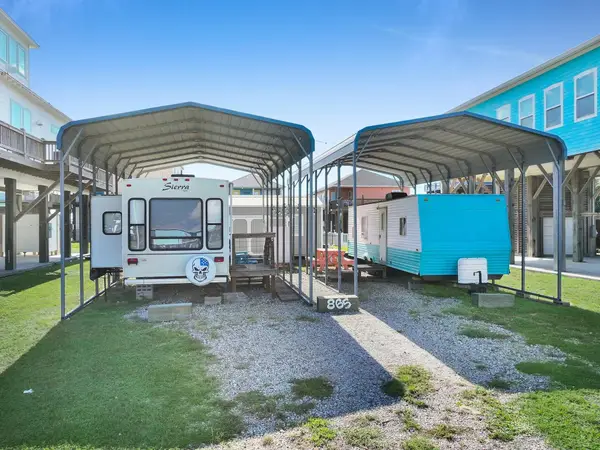 865 Sea Spray Drive, Crystal Beach, TX 77650