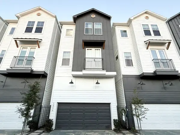 2806 Versailles Oak Lane, Houston, TX 77092