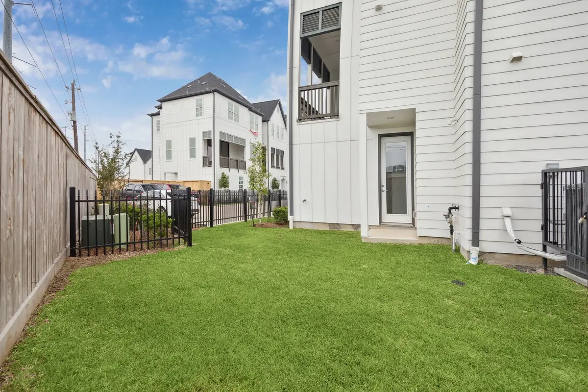 1004 Golden Nectar Lane, Houston, TX 77008 - #1