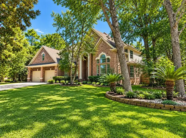 6 Meadow Rose Place, The Woodlands, TX 77382