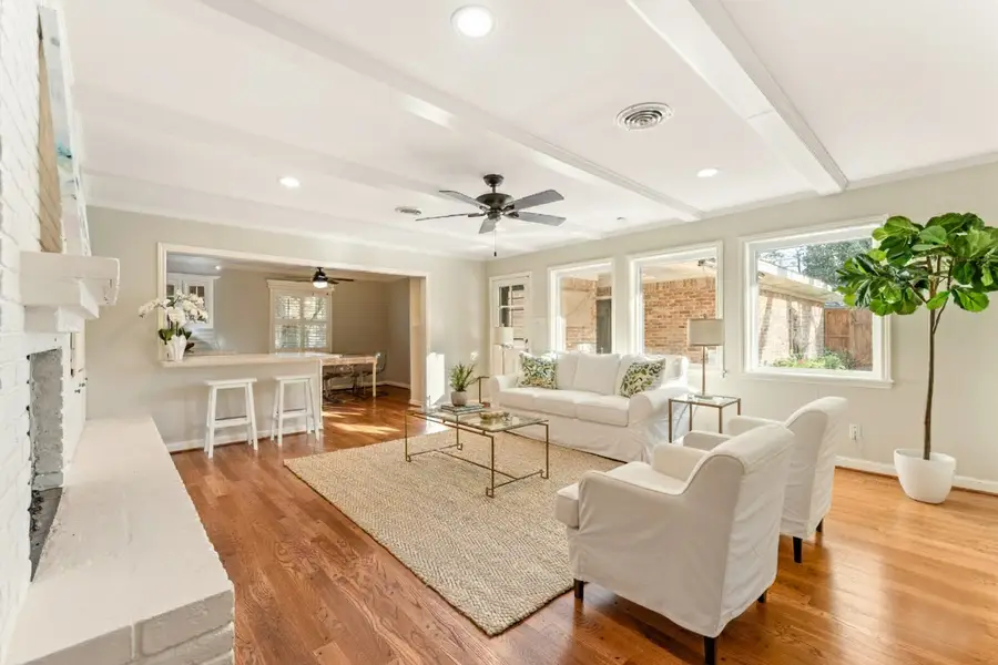 10203 Green Tree Road, Houston, TX 77042 - Image #2