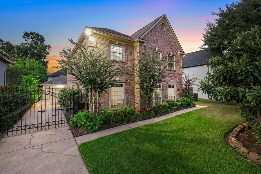 4616 Spruce Street, Bellaire, TX 77401 - #3