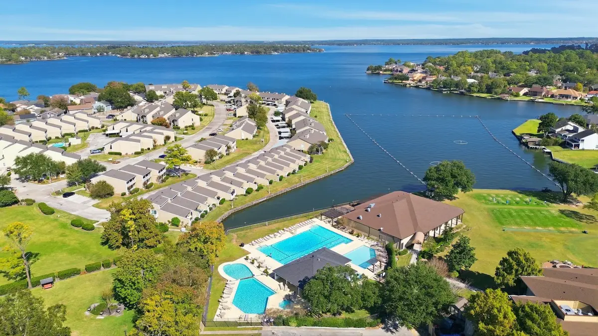 24 Lakeview Village, Conroe, TX 77356 - #1