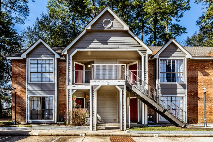 2402 Sycamore Avenue #D2, Huntsville, TX 77340 - #2
