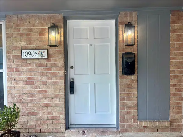 10906 Green Arbor Drive, Houston, TX 77089