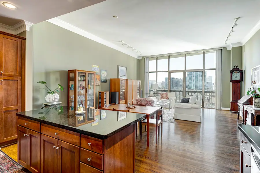 2211 Briarglen Drive #706, Houston, TX 77027 - Image #3