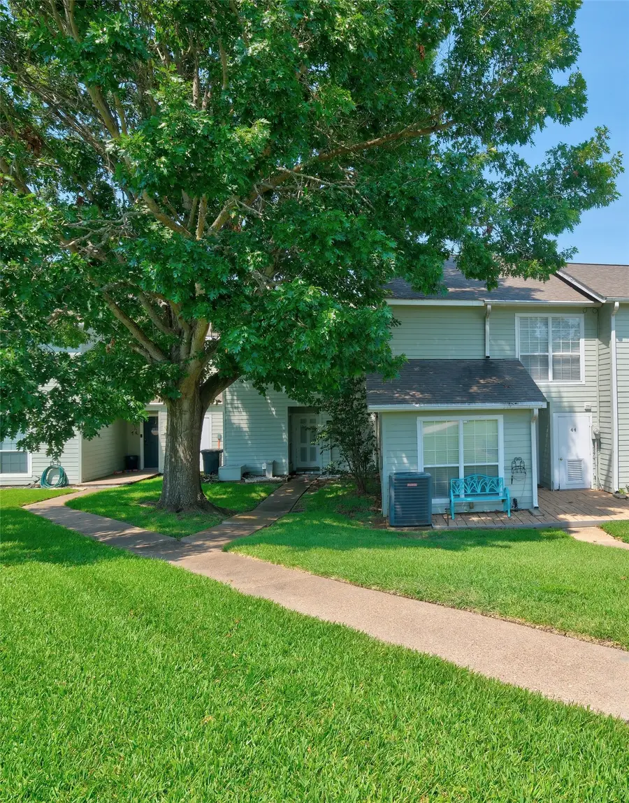 100 Edgewater Drive #44, Livingston, TX 77351 - #2