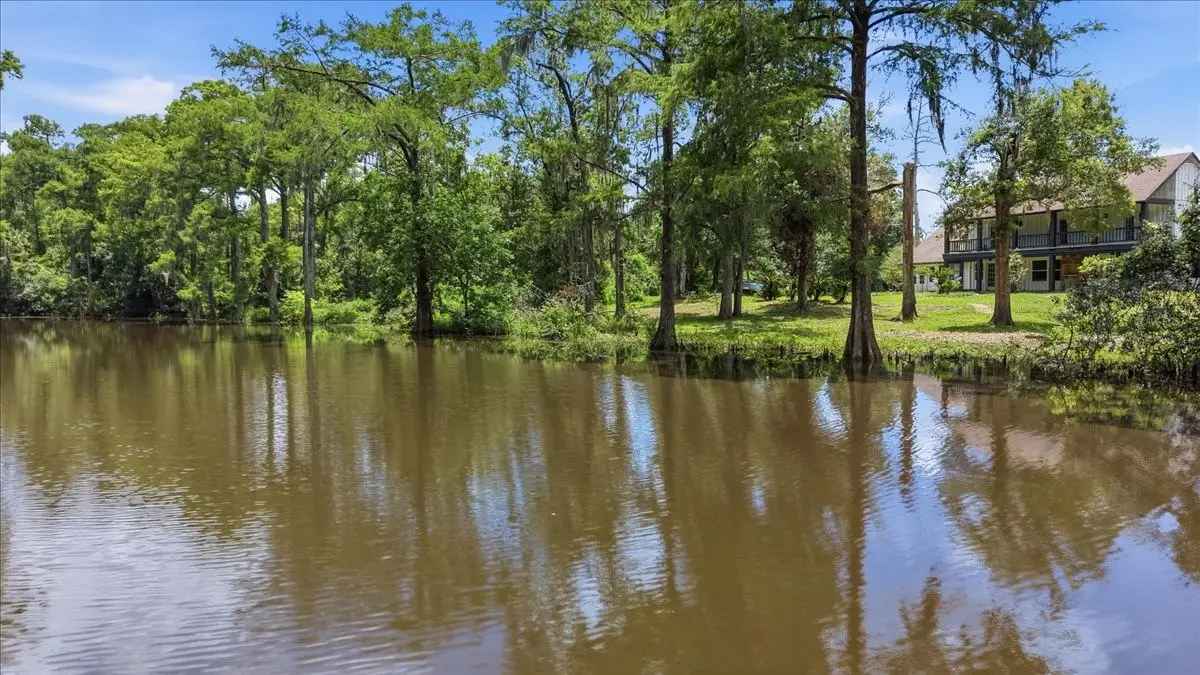 12 Bayou Bend, Orange, TX 77630 - #1
