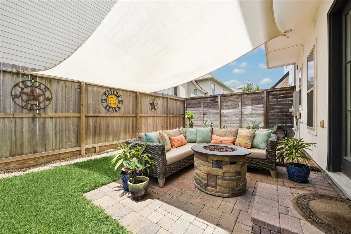 2703 Arabelle Grove, Houston, TX 77007 - #1