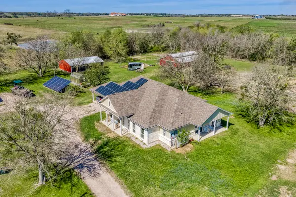 6510 Ganske Road, Burton, TX 77835