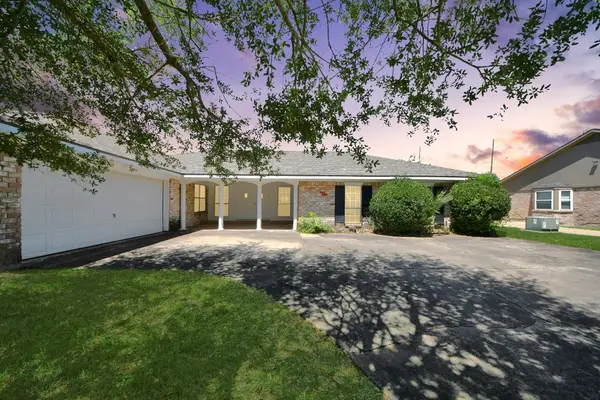 2814 Spyglass Lane, Missouri City, TX 77459