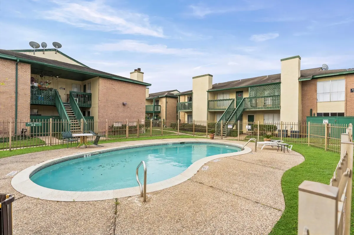 1516 Bay Area Boulevard #B8, Houston, TX 77058 - Image #1