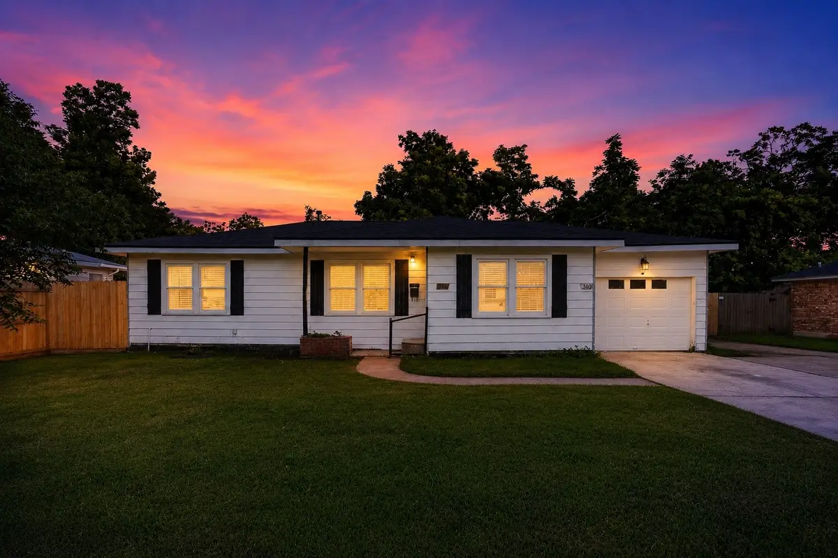 310 Nasturtium Street, Lake Jackson, TX 77566 - #1