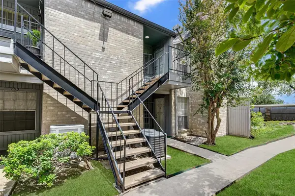 6500 Sands Point Drive #602, Houston, TX 77074