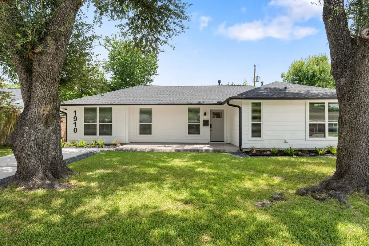 1910 Lynnview Drive, Houston, TX 77055 - #1