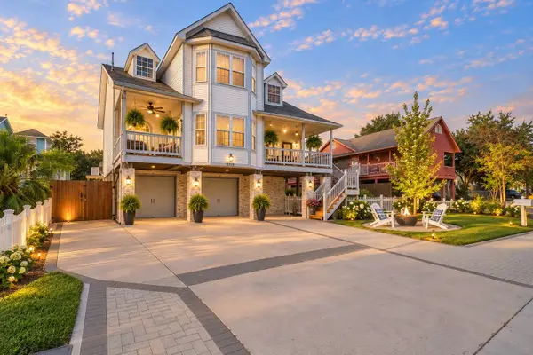 920 Grove Road, Clear Lake Shores, TX 77565