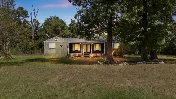15017 Twin Lake Drive, Conroe, TX 77306