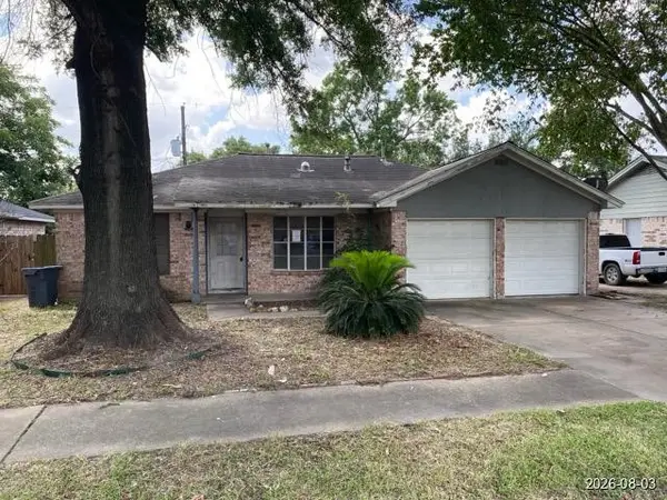 718 Hollyvale Drive, Houston, TX 77060