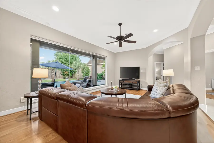 22 Stonegate Park Court, Spring, TX 77379 - #3