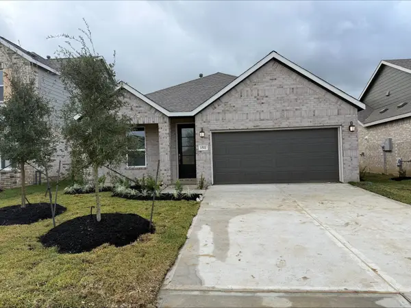 3061 Duskshine Drive, Brookshire, TX 77423