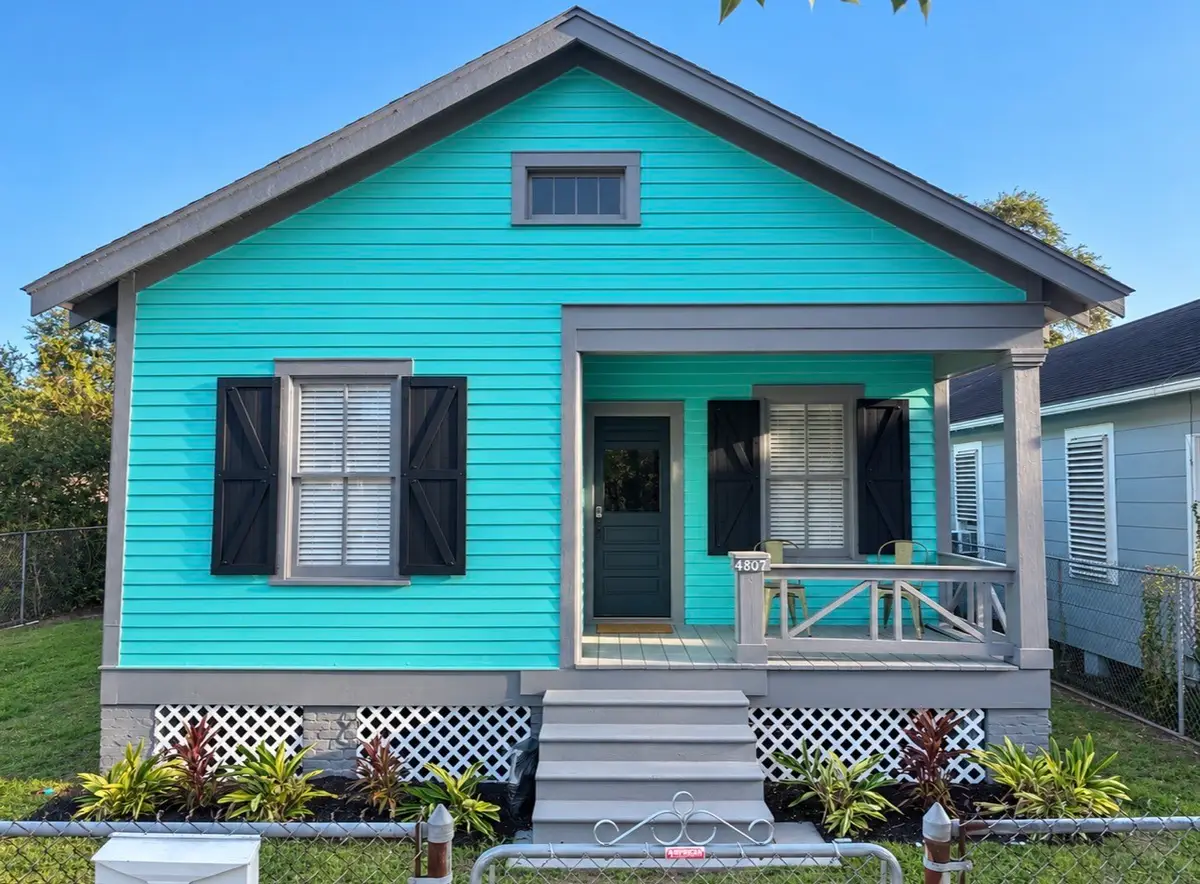 4807 Avenue P 1/2, Galveston, TX 77551 - #1