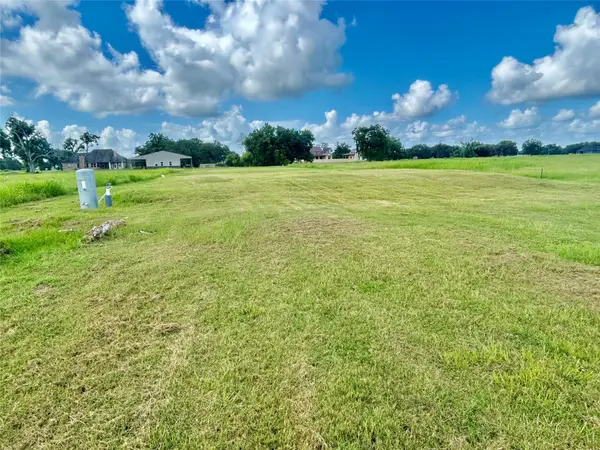 1579 Quarter Horse Trail, Angleton, TX 77515