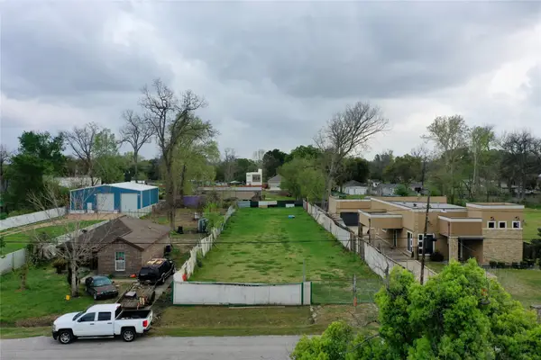 869 Wall Street, Houston, TX 77088